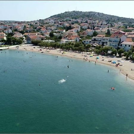 Beach Apartment Kate With Sea View, Balcony And Parking, Murter, Dalmatia Екстер'єр фото
