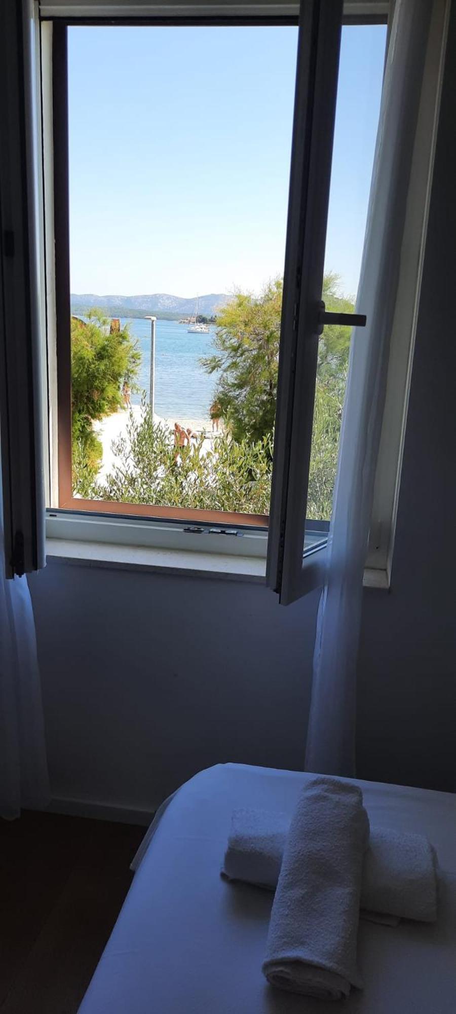 Beach Apartment Kate With Sea View, Balcony And Parking, Murter, Dalmatia Екстер'єр фото