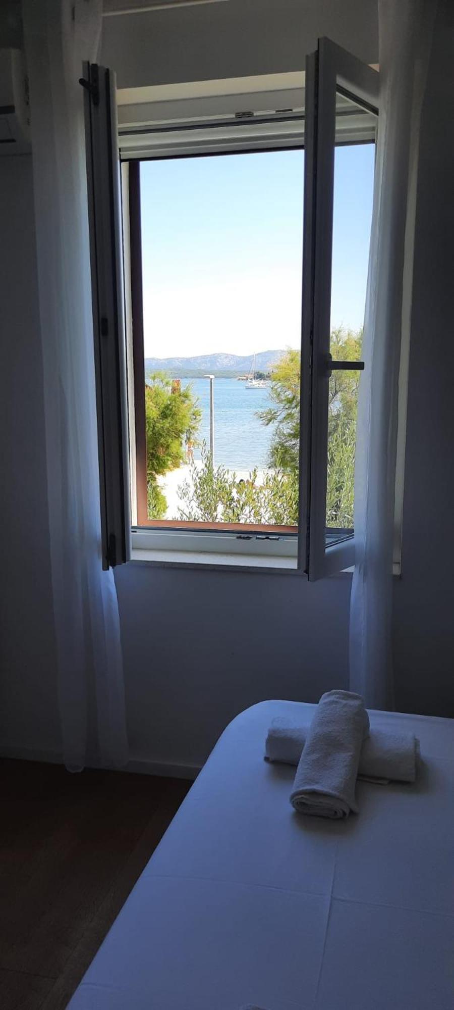 Beach Apartment Kate With Sea View, Balcony And Parking, Murter, Dalmatia Екстер'єр фото