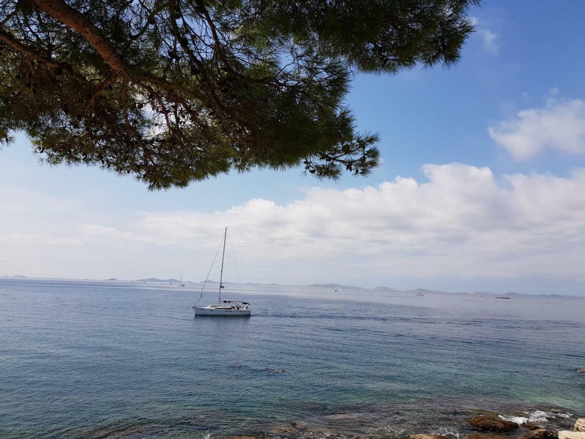 Beach Apartment Kate With Sea View, Balcony And Parking, Murter, Dalmatia Екстер'єр фото